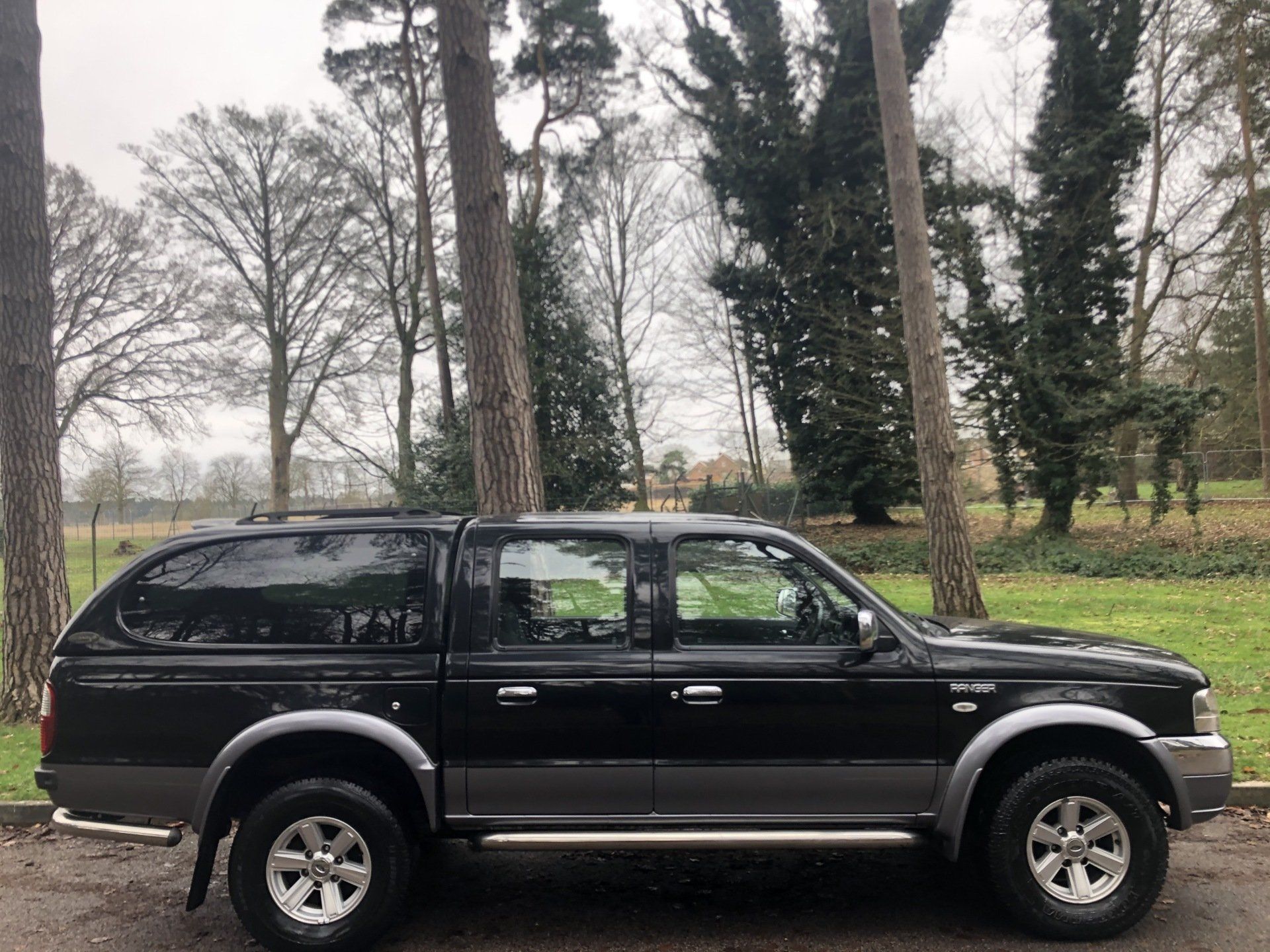 Select Trucks used and second hand pickups and cars.