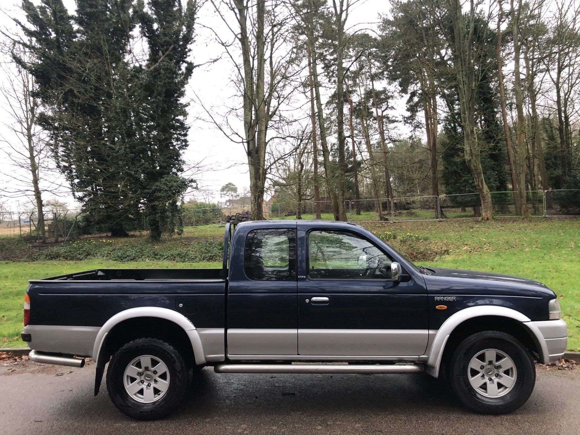 Select Trucks used and second hand pickups and cars.