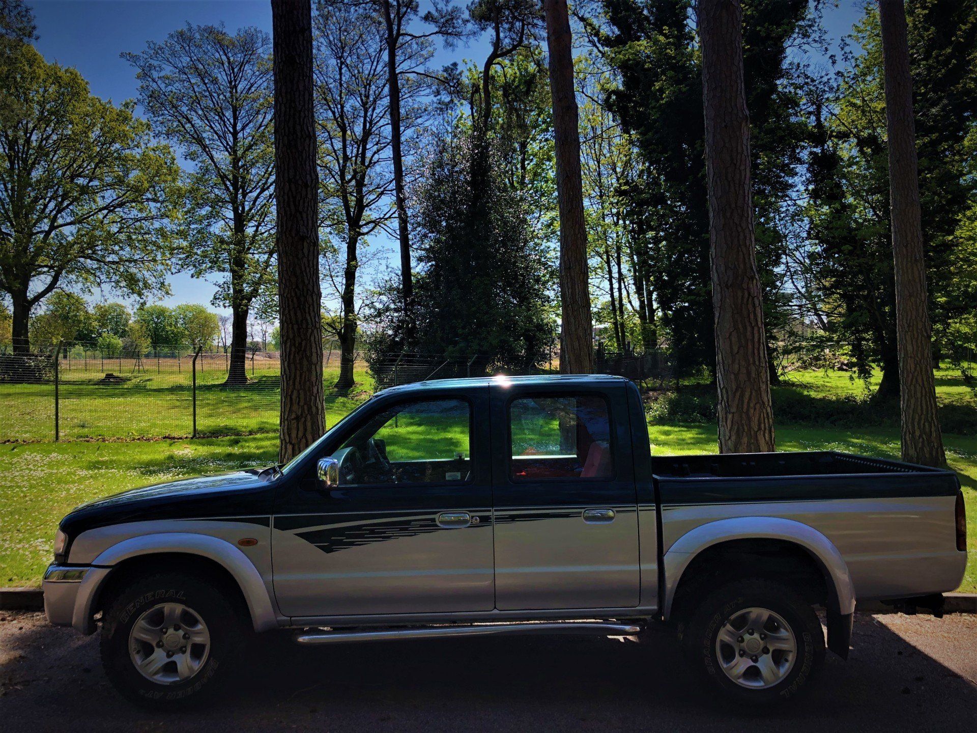 Select Trucks used and second hand pickups and cars.