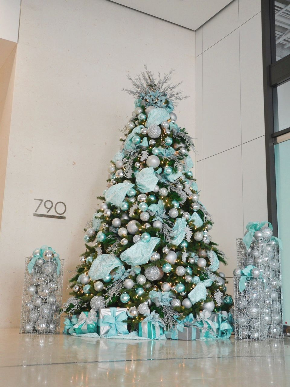 Christmas Decorating Company Los Angeles