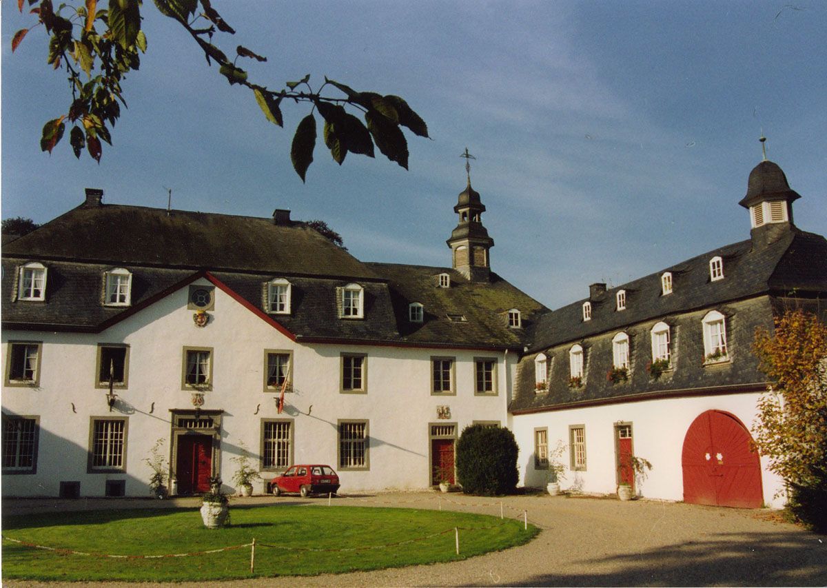 BITTNERS TEPPICHREINIGUNG LOHMAR TEPPICHWÄSCHEREI