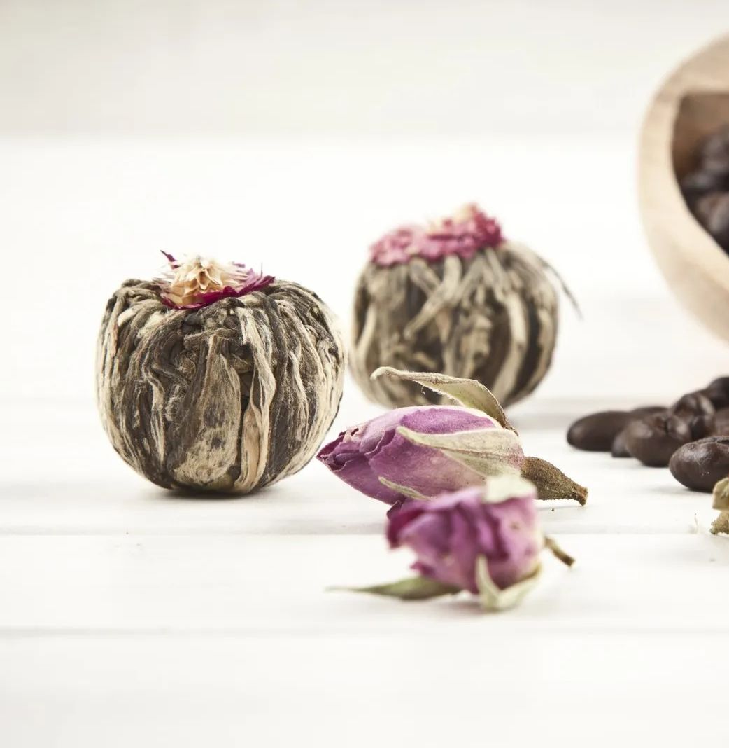 Erblüh-Tee , handgefertigte Tee-Blumen