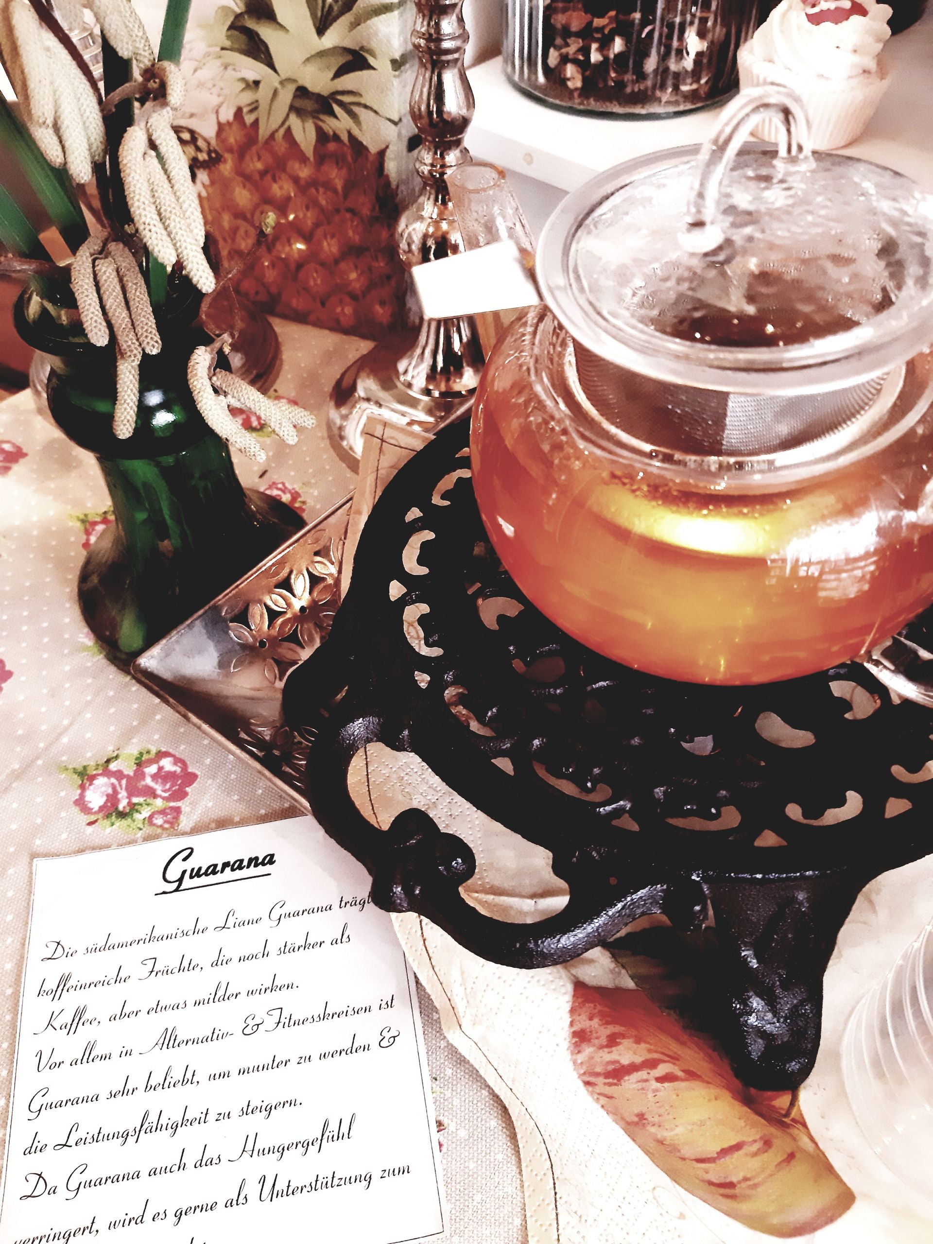 Tee-Verkostung mit Guarana