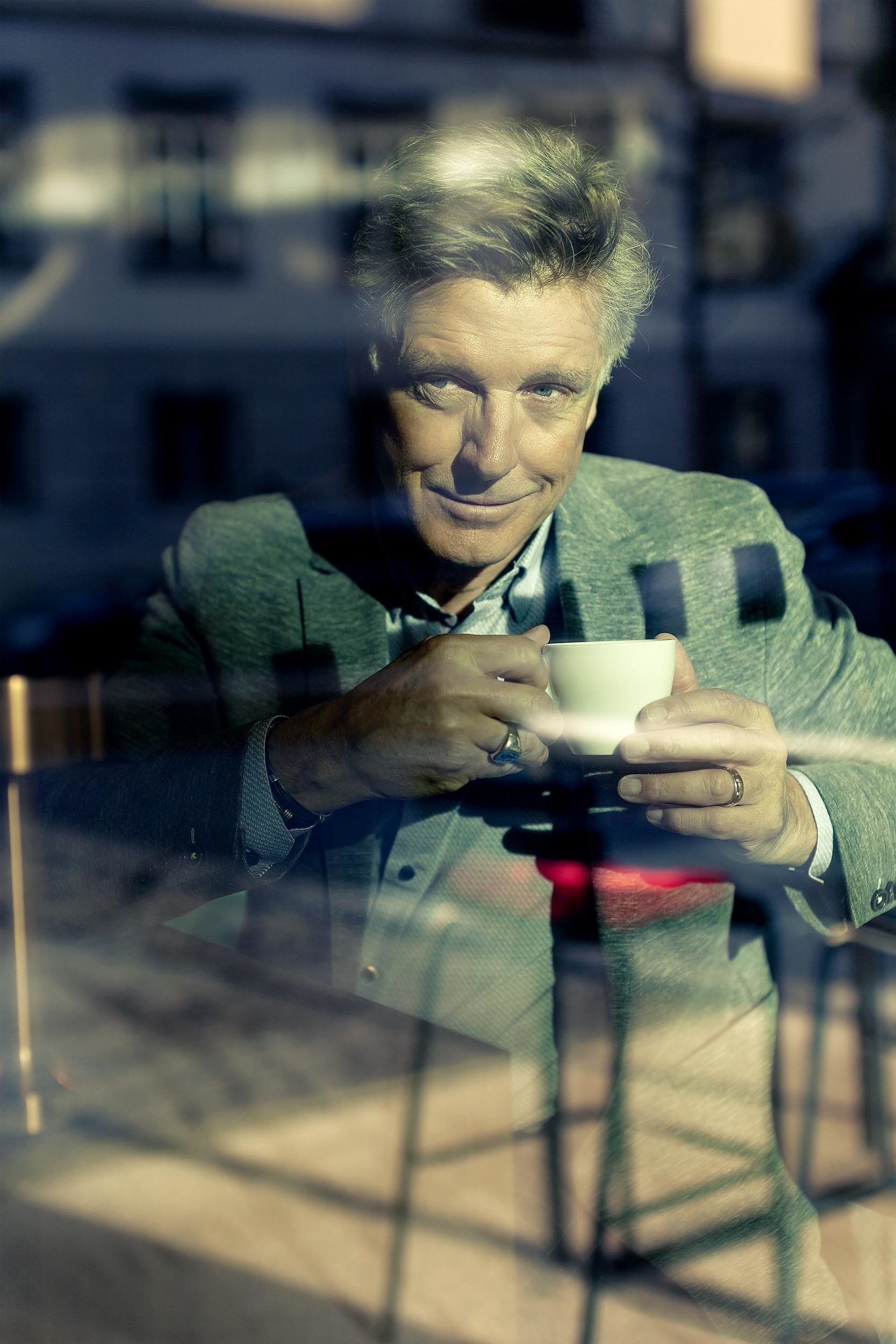 nick wilder, traumschiff, dr. wolf sander, ulrik hölzel, ulrik hölzel photography,st. anna kinderkrebsforschung, business portraits, businessportrait, b2b, imagebilder