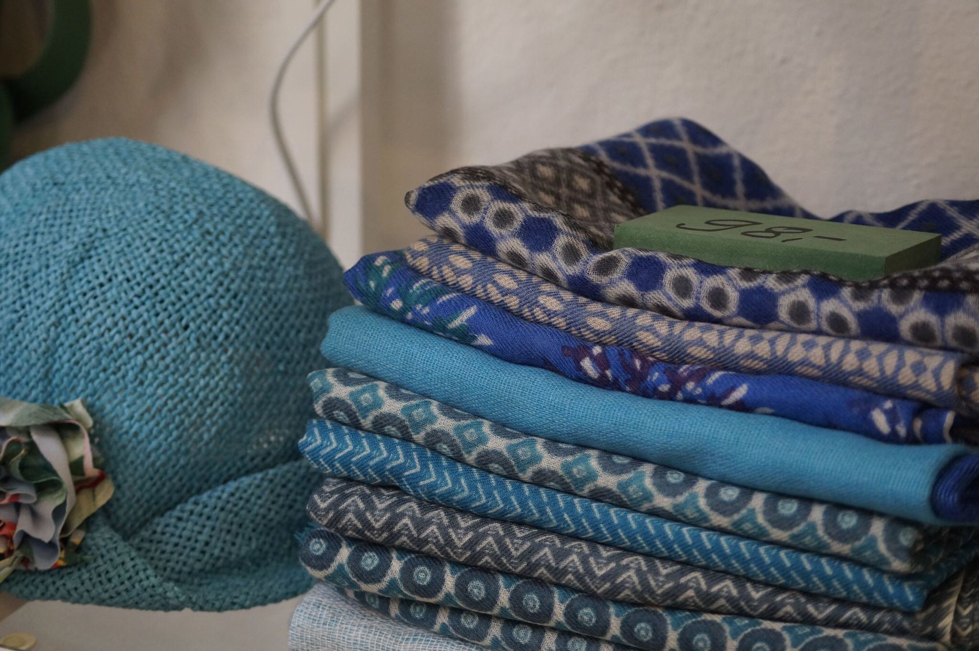 Schals Seli Basel Mode Gechäft in Potsdam