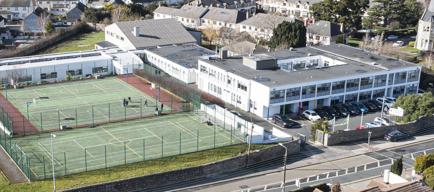 Kurzprogramm Irland Switch You Rockford Schule von oben