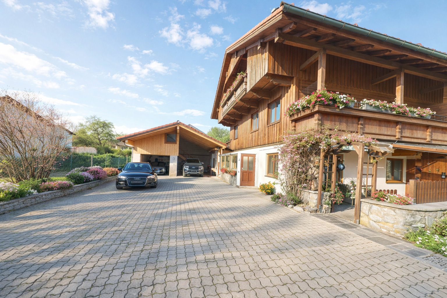 Immobilien-Kuchenbauer
Terrassenwohnung in Königsdorf