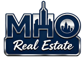 MHO Real Estate-Logo in Blau und Weiß mit stilisierter Skyline-Schrift