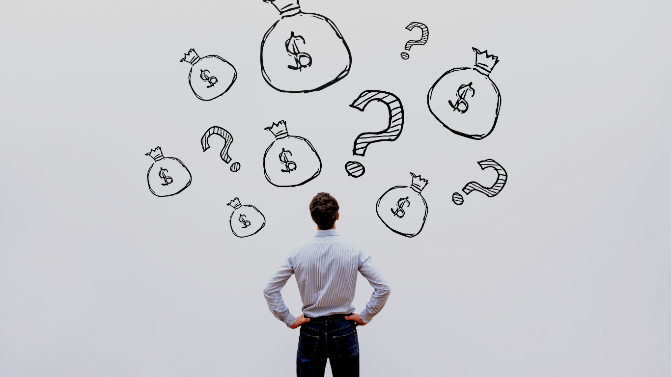 Finanzmanagement und Finanzierungslösungen Mann mit Geldsäcken und Fragezeichen