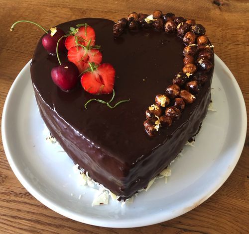 Bio-Herztorte-mit-Schokolade