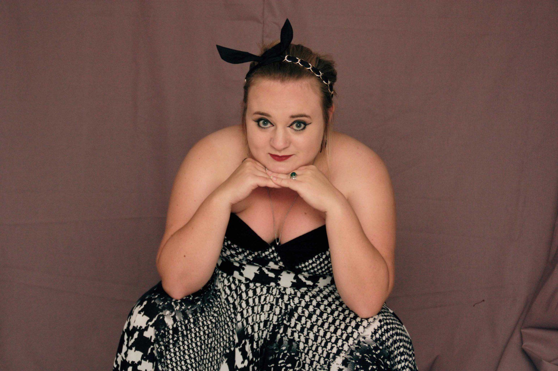 Frau Kleid 60s Kleid schwarz weiß woman dress 60s black white