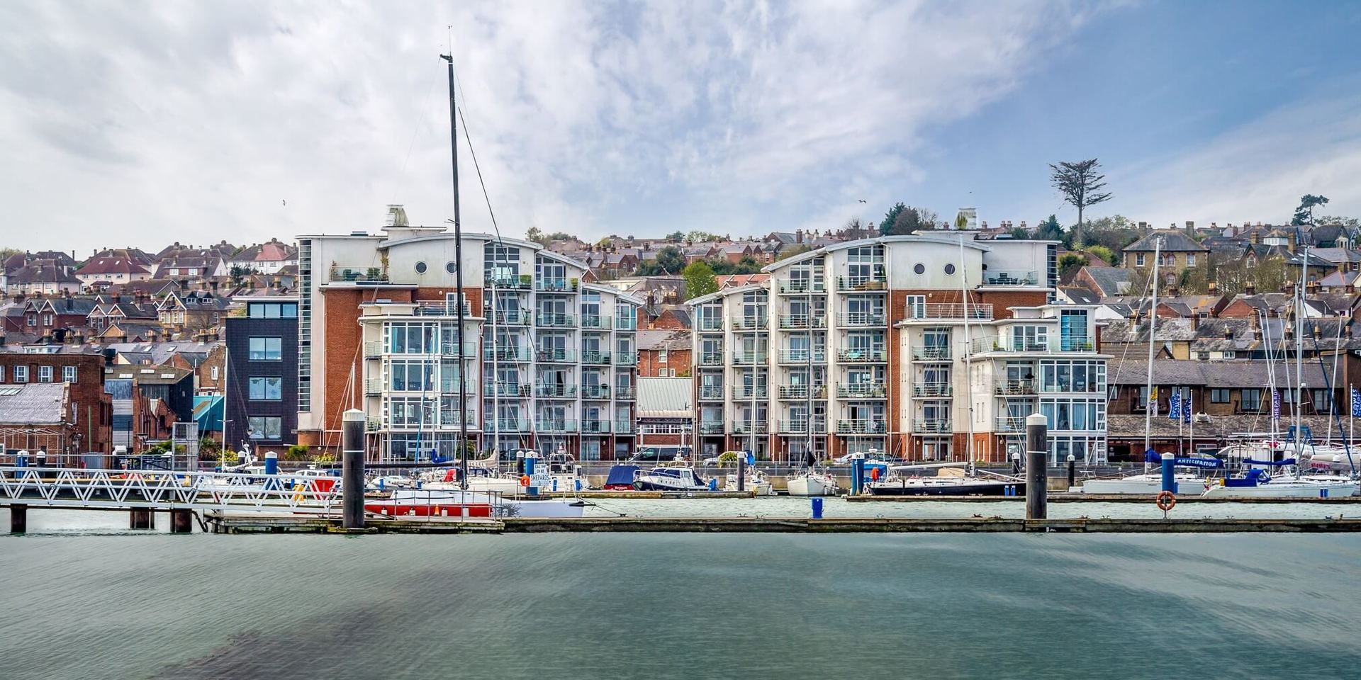 47 Marinus A Self Catering Cowes Waterfront Holiday Apartment.