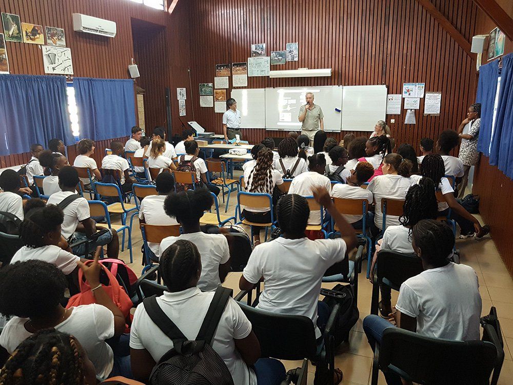collège Omeba Tobo, Kourou