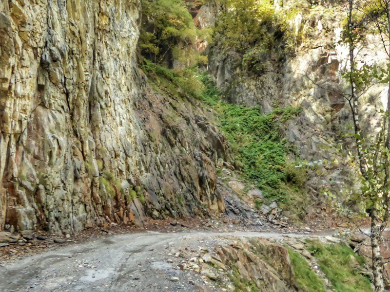 Abano Pass, Tuschetien in Georgien, eine der gefährlichsten Straßen der Welt, To The World's End, Weltreise, Reiseblog, Weltreiseblog, Straßen im Kaukasus