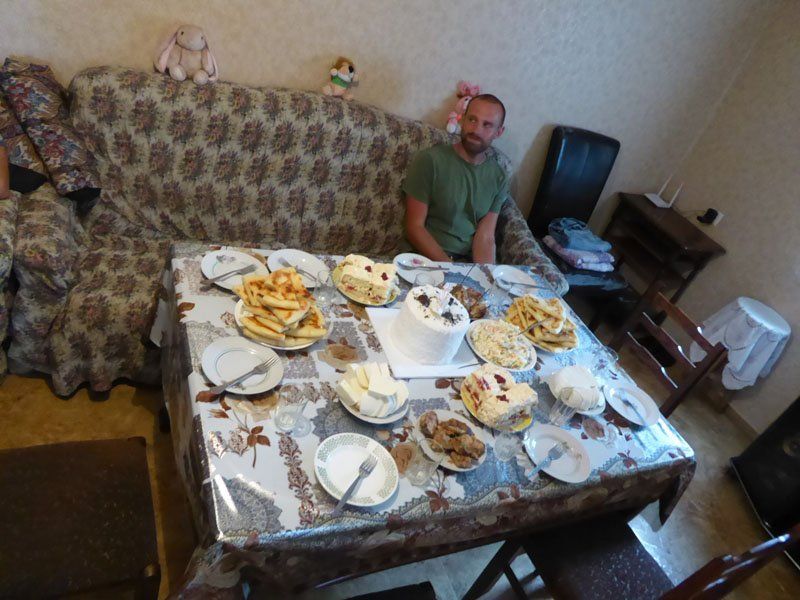 Gastfreundlichkeit in Georgien, georgischer Wein, Geburtstag, To The World's End, Weltreise, Reiseblog, Weltreiseblog