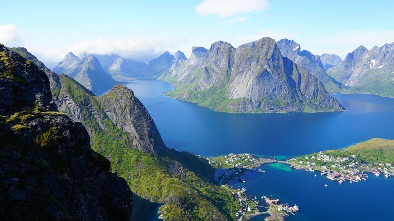 Aussicht vom Reinebringen, Fjorde in Norwegen, Urlaub Lofoten, Reiseblog, To The World's End