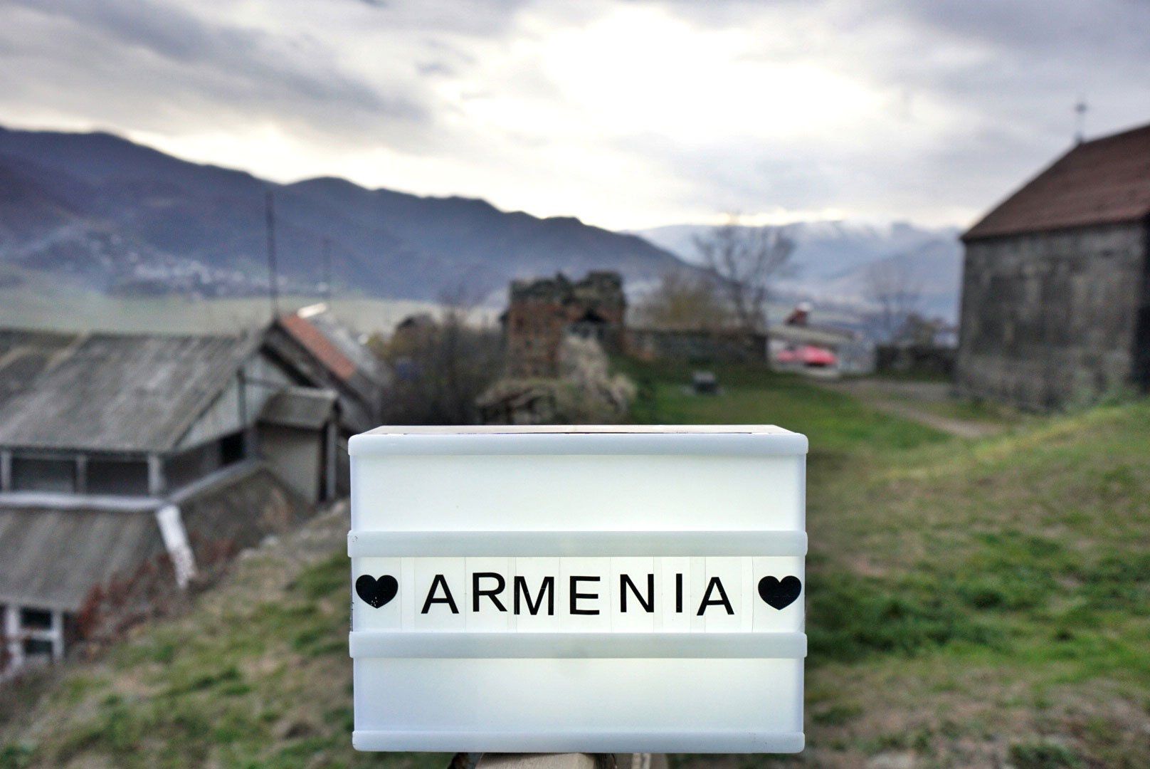 Armenien, Lightbox, To The World's End, Weltreise im Camper, Weltreiseblog, Reiseblog