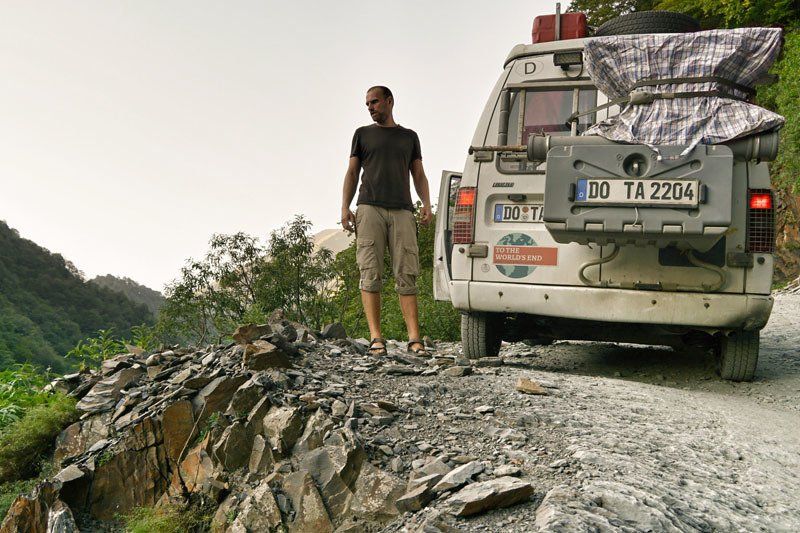 Fiat Scudo auf einer der gefährlichsten Straßen der Welt, Georgien, To The World's End, Weltreiseblog, Reiseblog, Weltreise