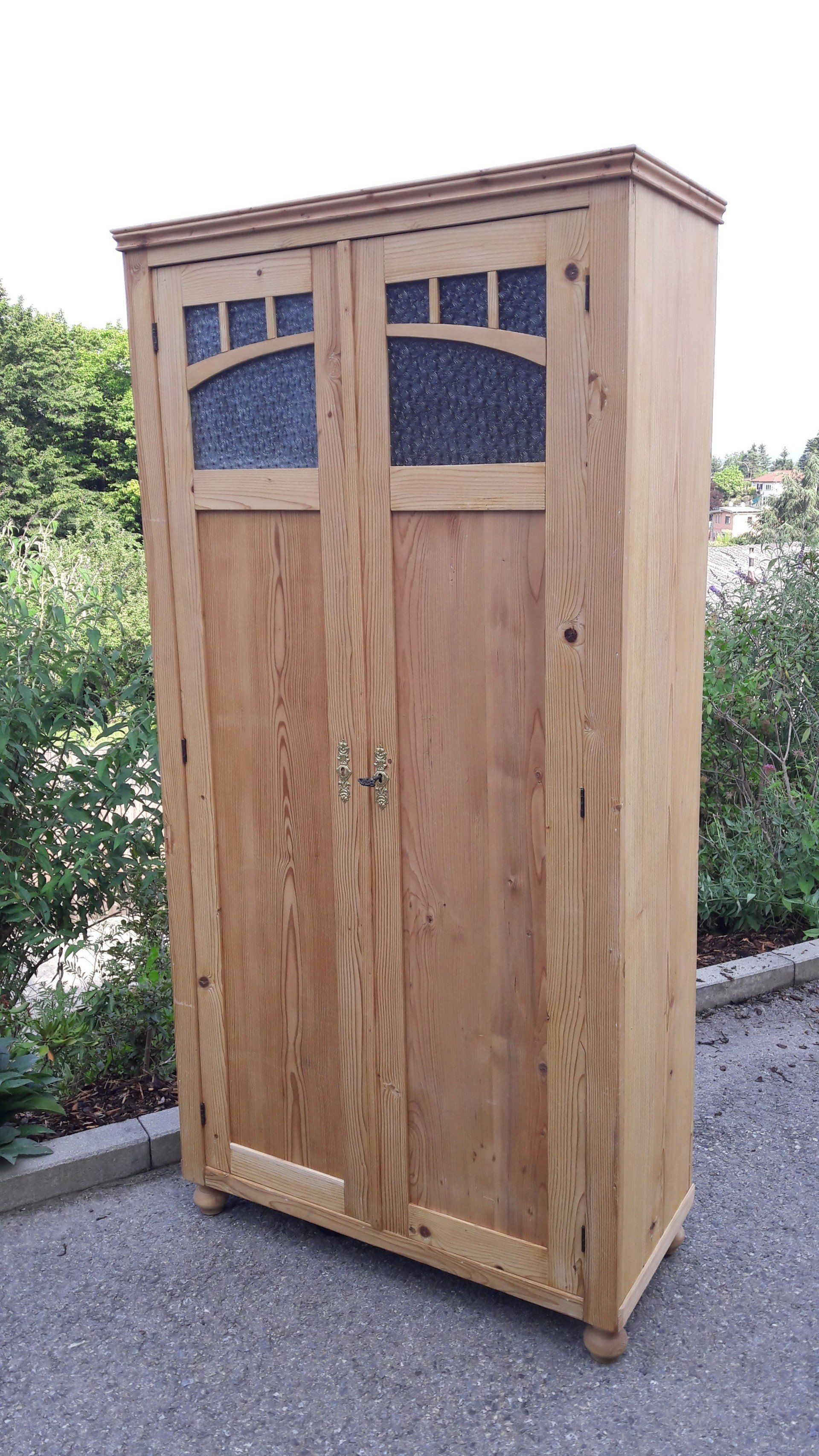 Antike Bauernschränke, antike Bauernkästen