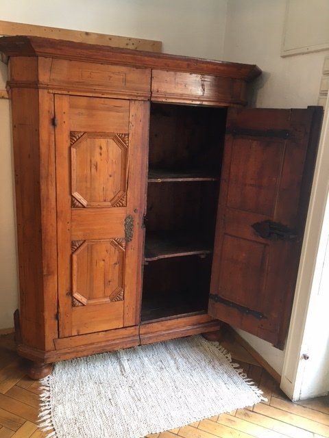 Antike Bauernschränke, antike Bauernkästen