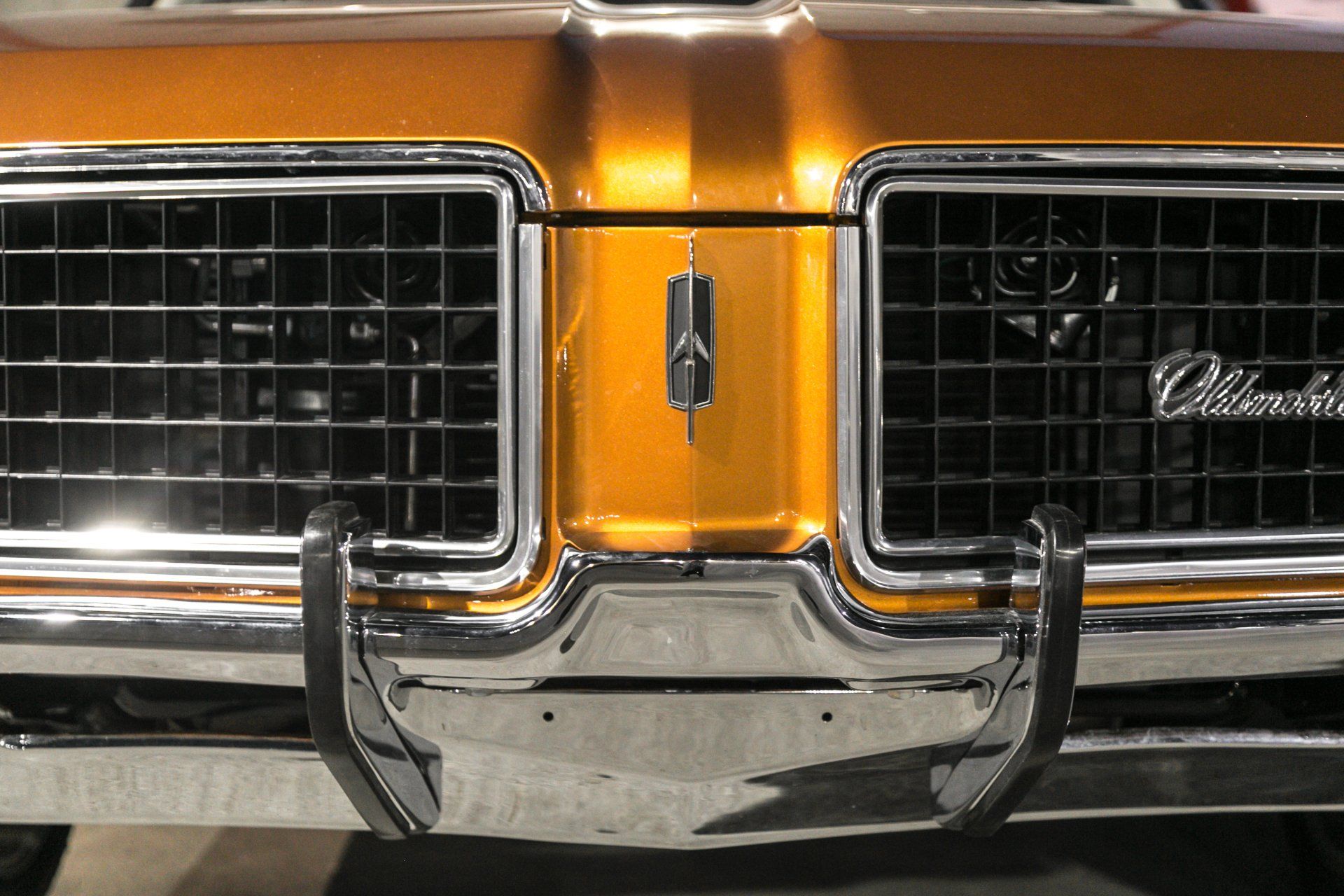 1972 Cutlass Convertible Logo