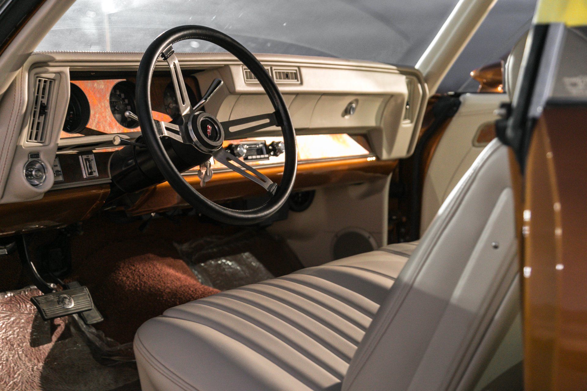1972 Cutlass Convertible dashboard and steering wheel
