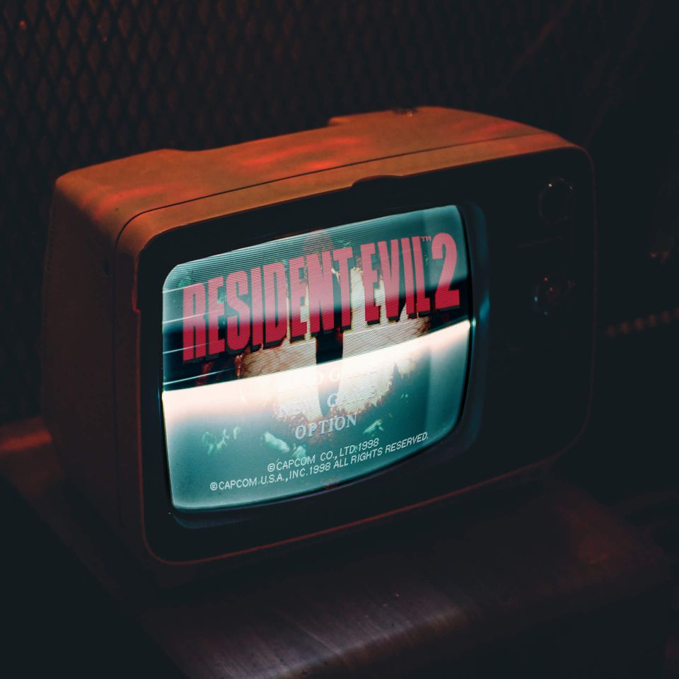 Resident evil 2 en televisor retro Flandr