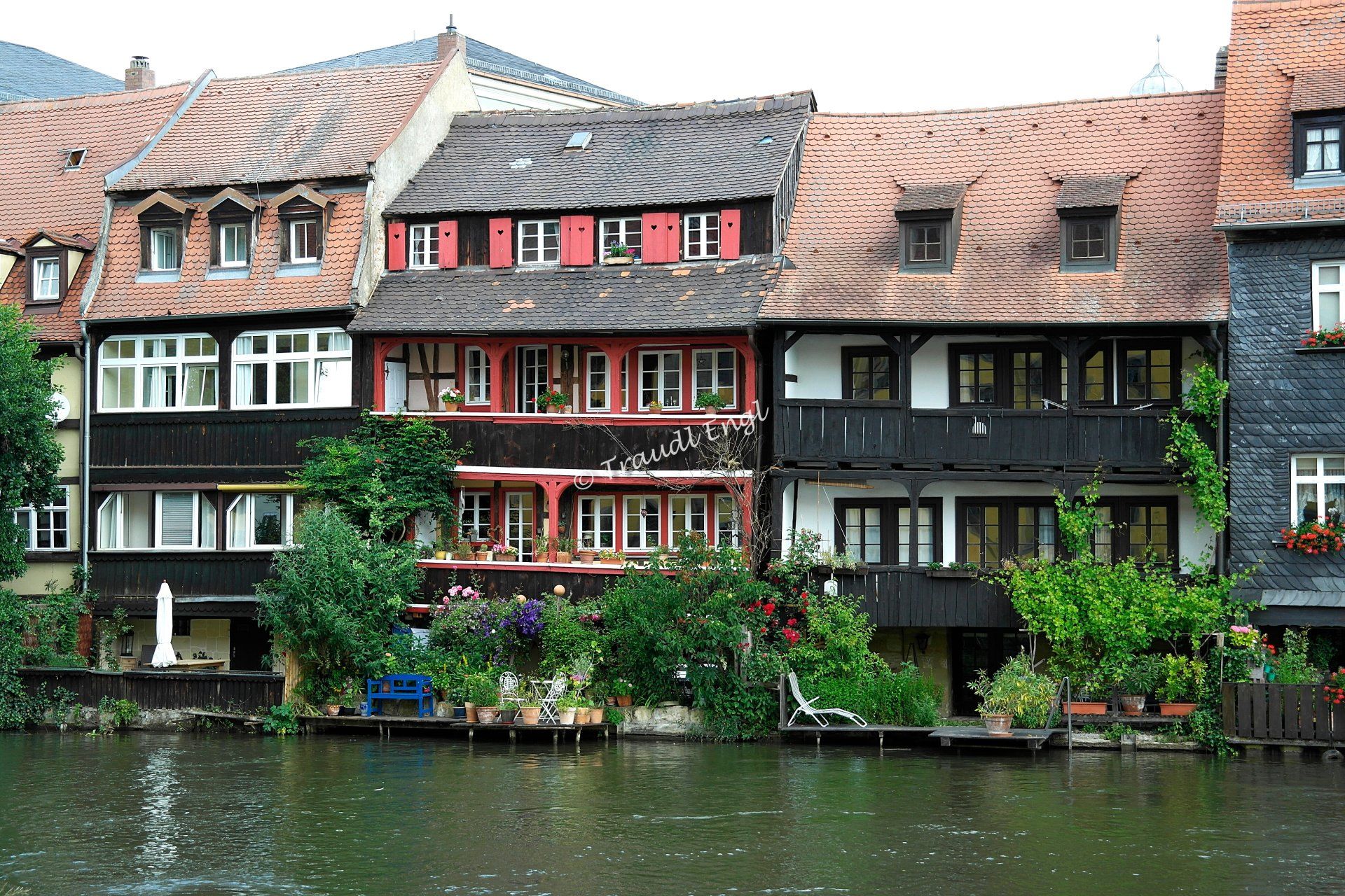 Häuserzeile am Fluss, ehemalige Fischersiedlung an der Regnitz, Klein-Venedig, alte Wohnhäuser, Wohnhäuser ab 17. Jh., Bamberg, Bayern, Deutschland, Europa, Traudl Engl