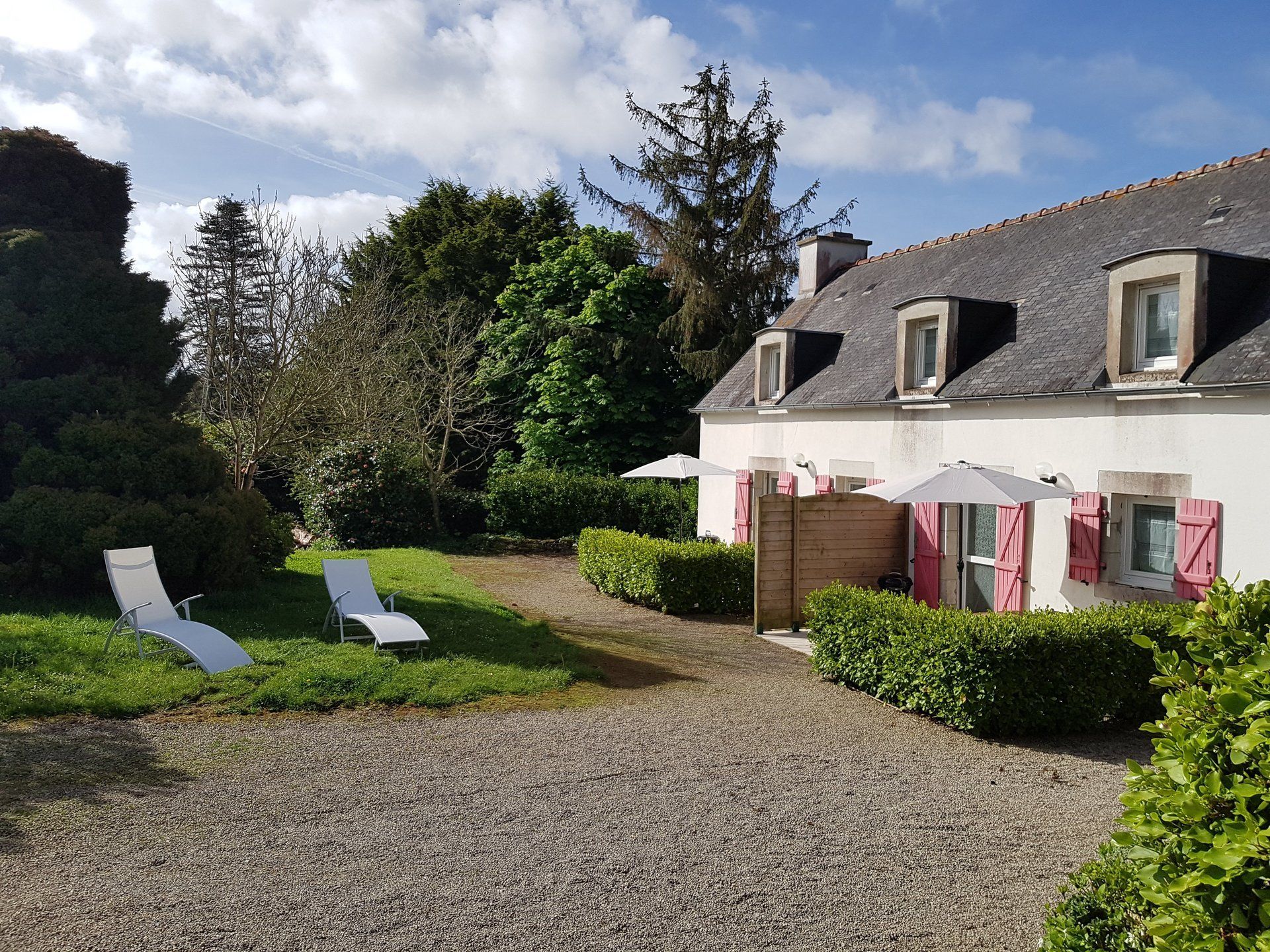 Location de gîtes en bord de mer à Plonéour-Lanvern