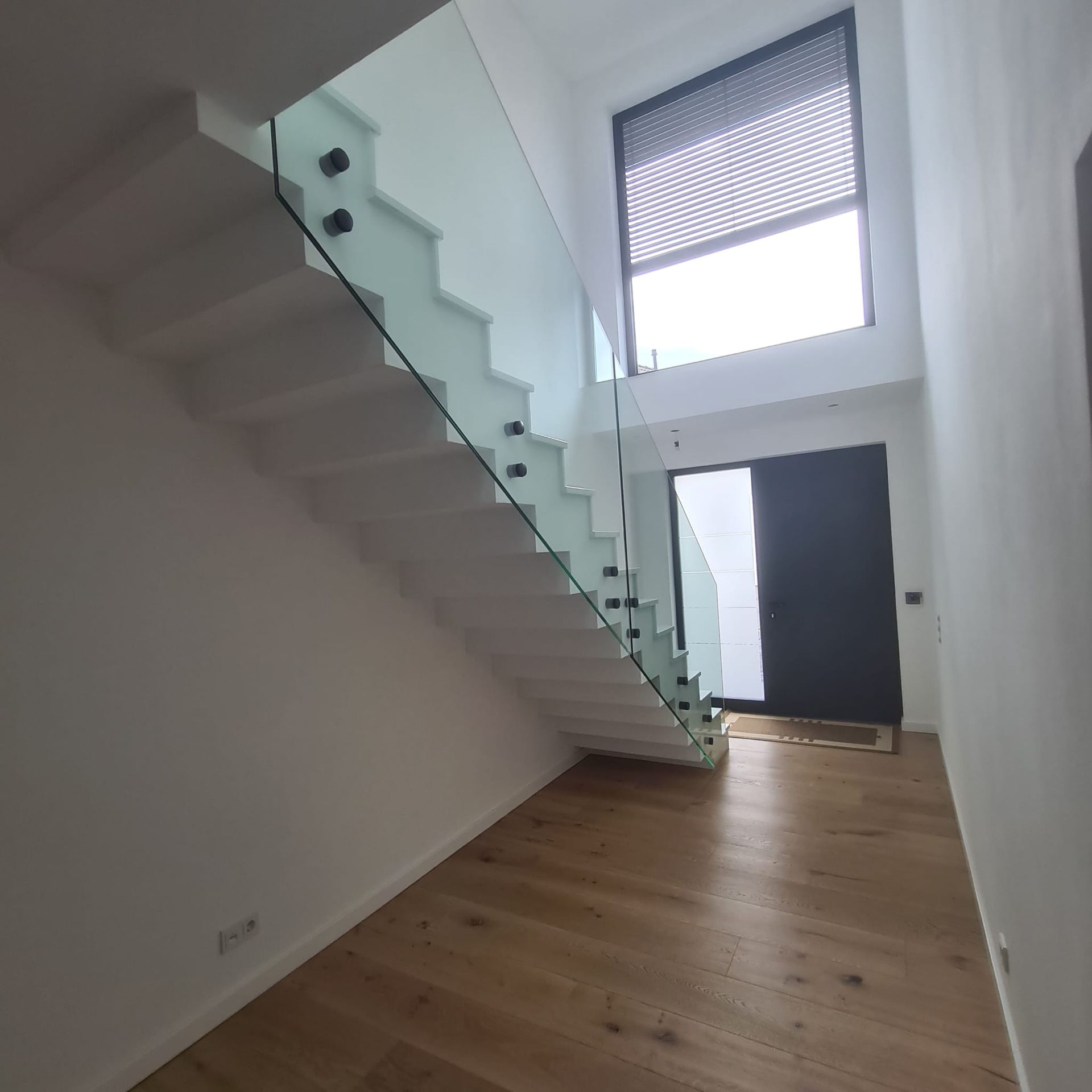 Vollglasgeländer SuhT Metalltechnik / Metallbau