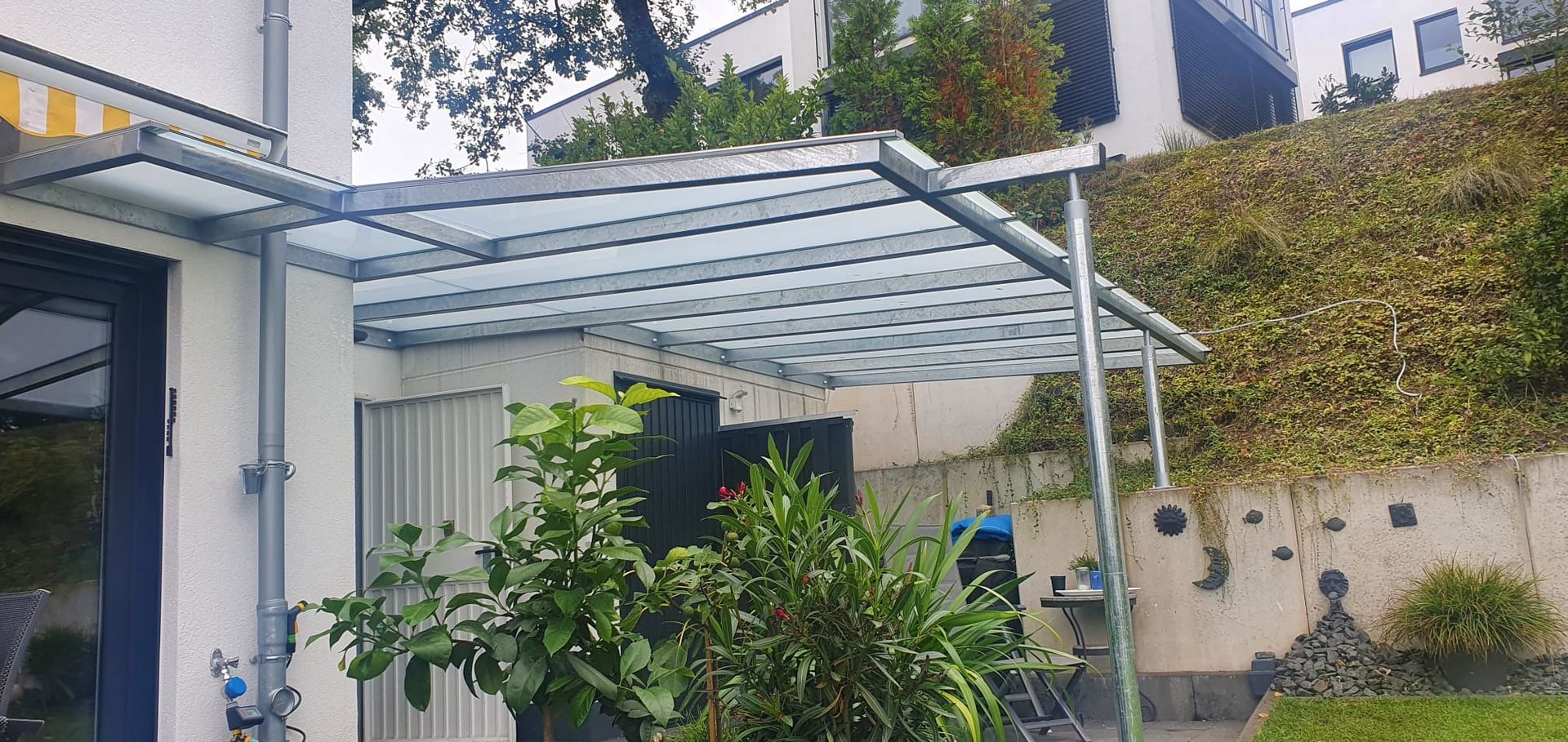 Überdachung SuhT Metalltechnik / Metallbau