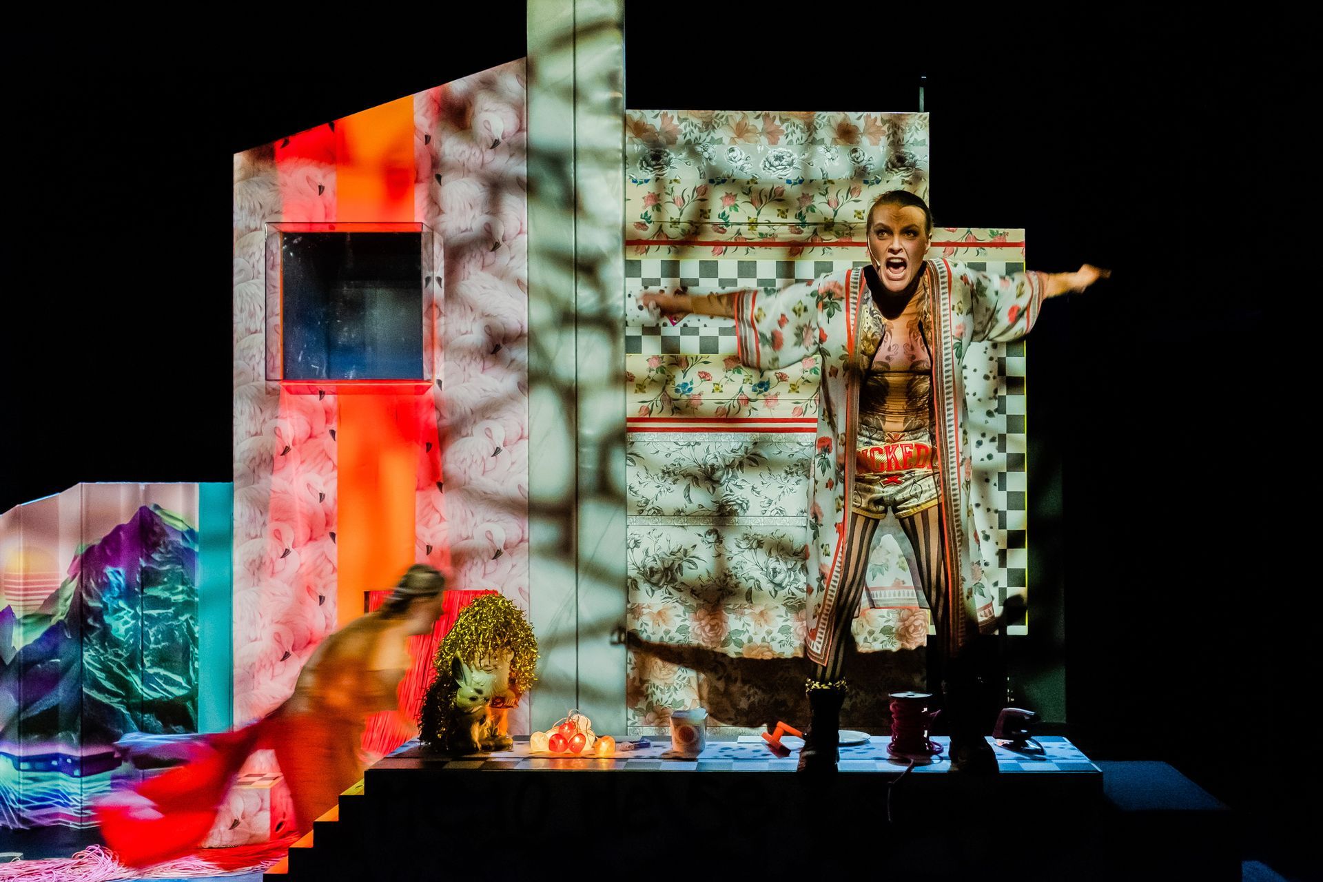 dazwischen // TDJW Leipzig // K.Nijhof