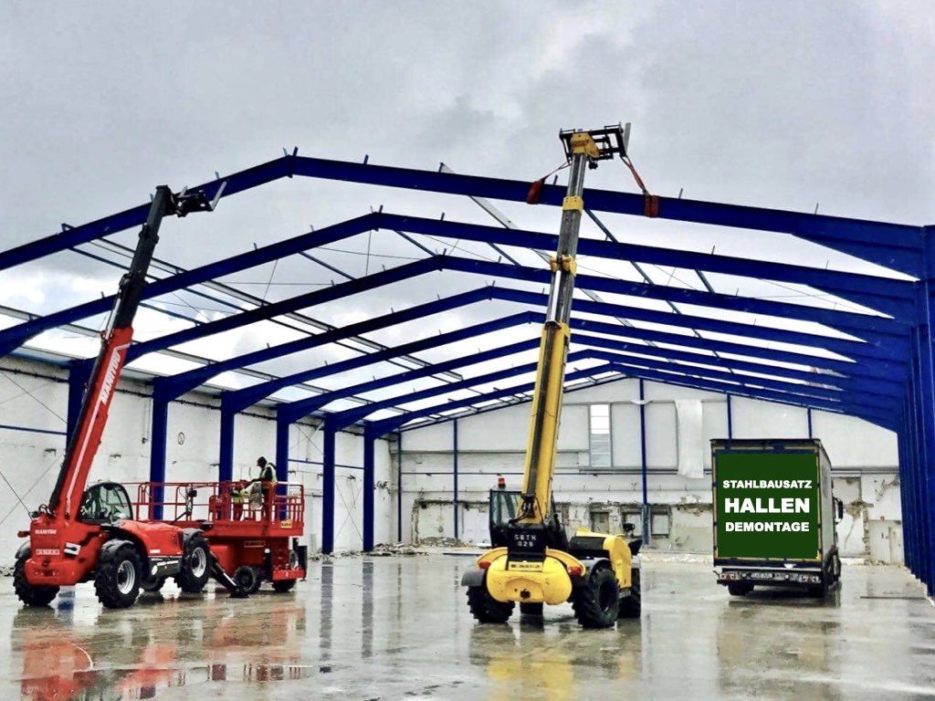 Professional dismantling of an industrial hall steel construction hall from demolition measure in Ochtrup, North Rhine-Westphalia