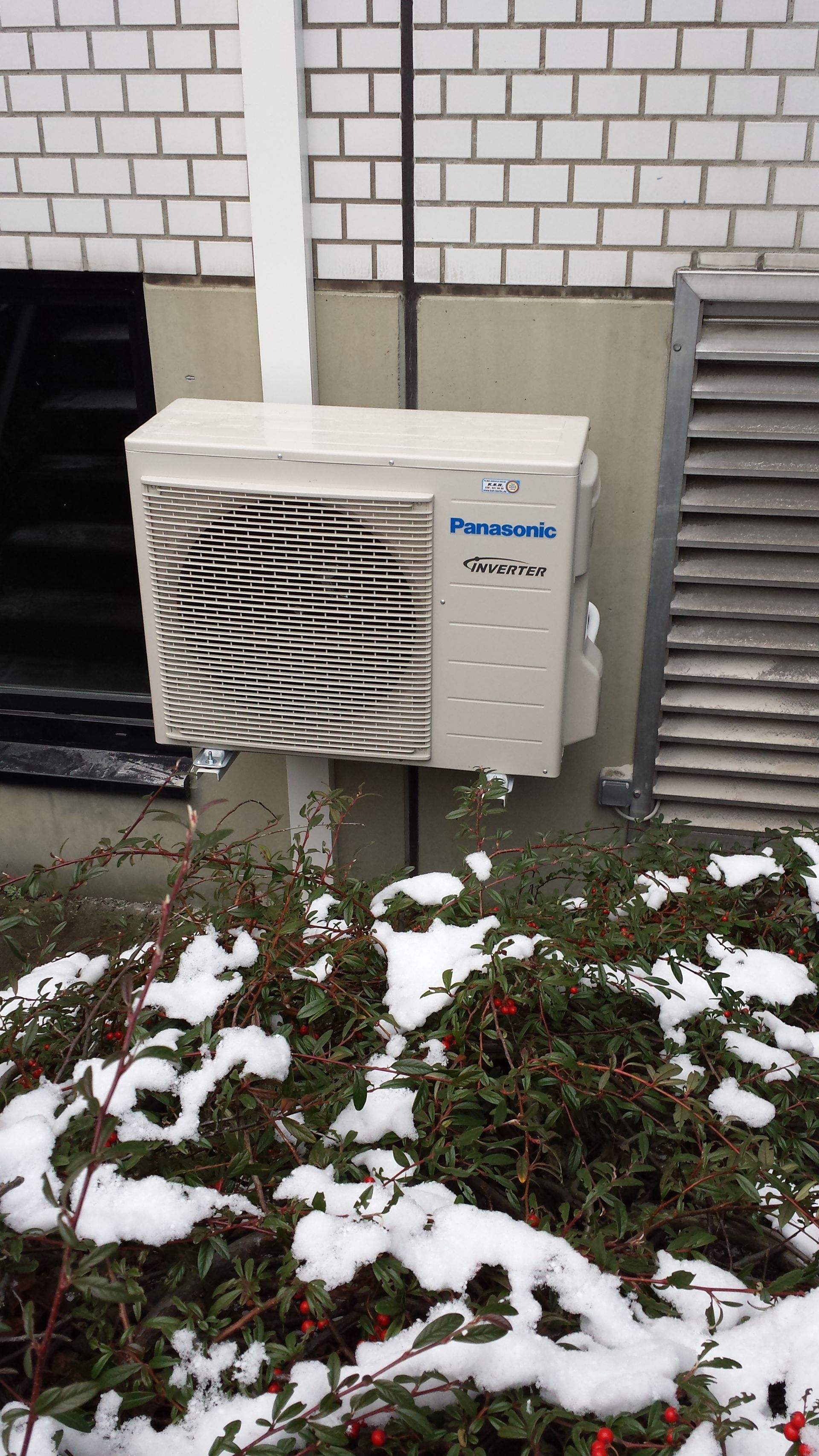 Klimaanlage außen Winter