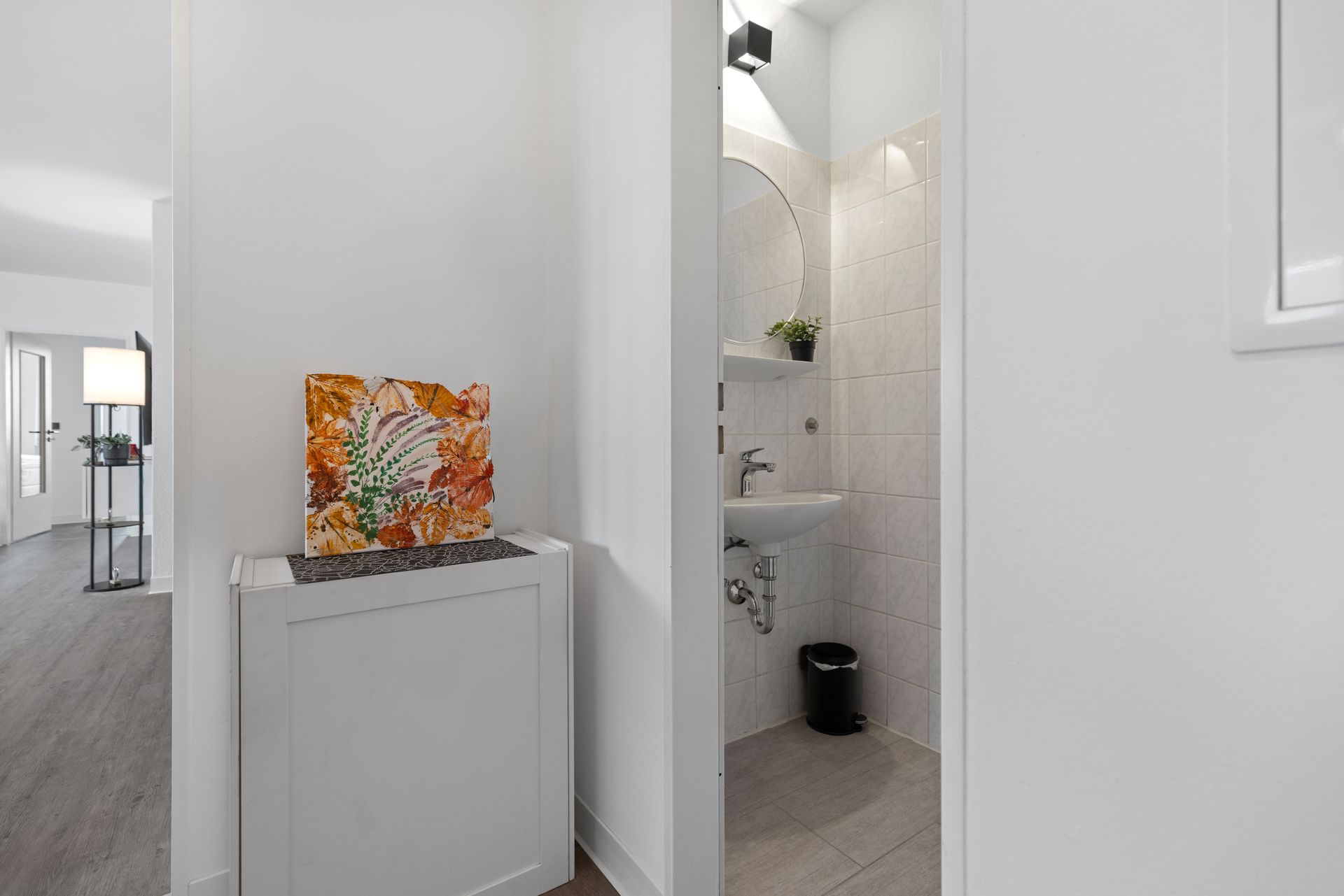 Eingang zum separaten Gäste-WC