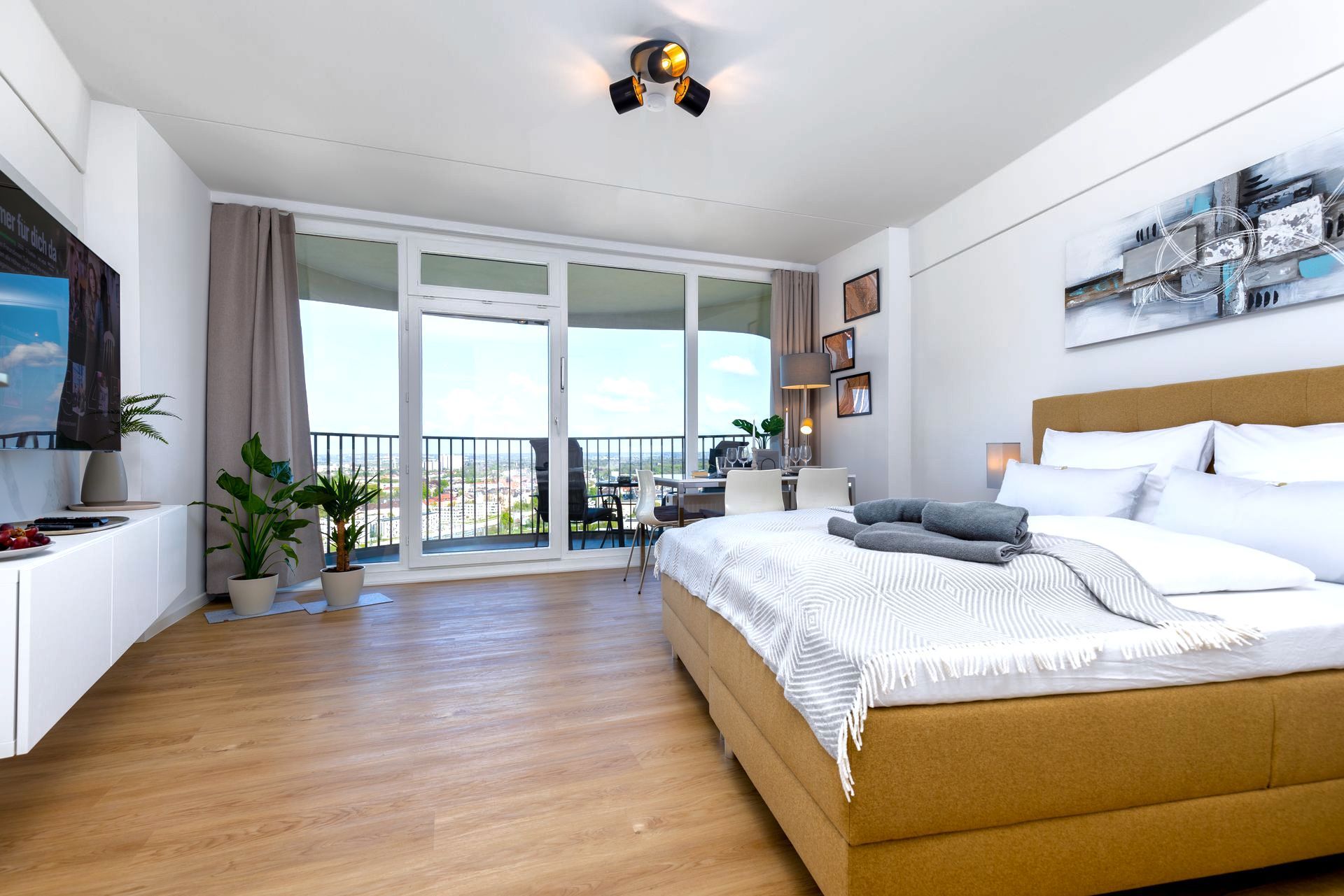 Wohnzimmer Hotelturm 22. Stock