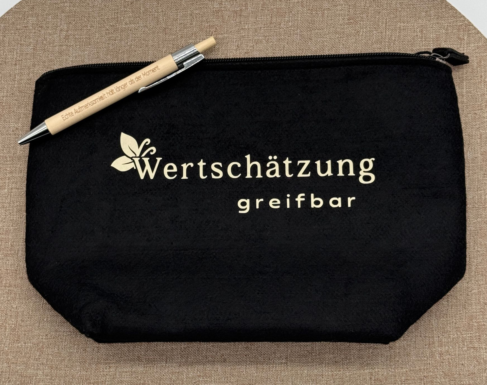 Filztasche mit Claim, beplottet