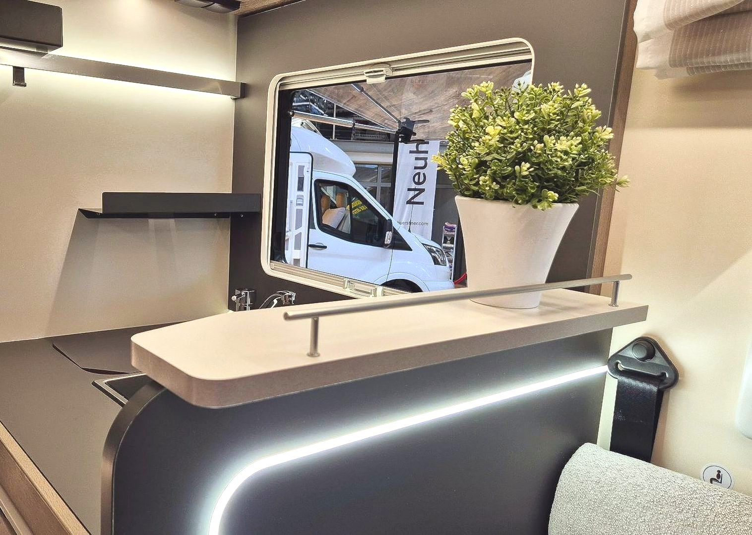 Handwerksqualität zu einem unschlagbaren Preis!
Camperboards
Camperboard kaufen
Wohnmobil Ablage kaufen
www.wohnmobil-ablage.de