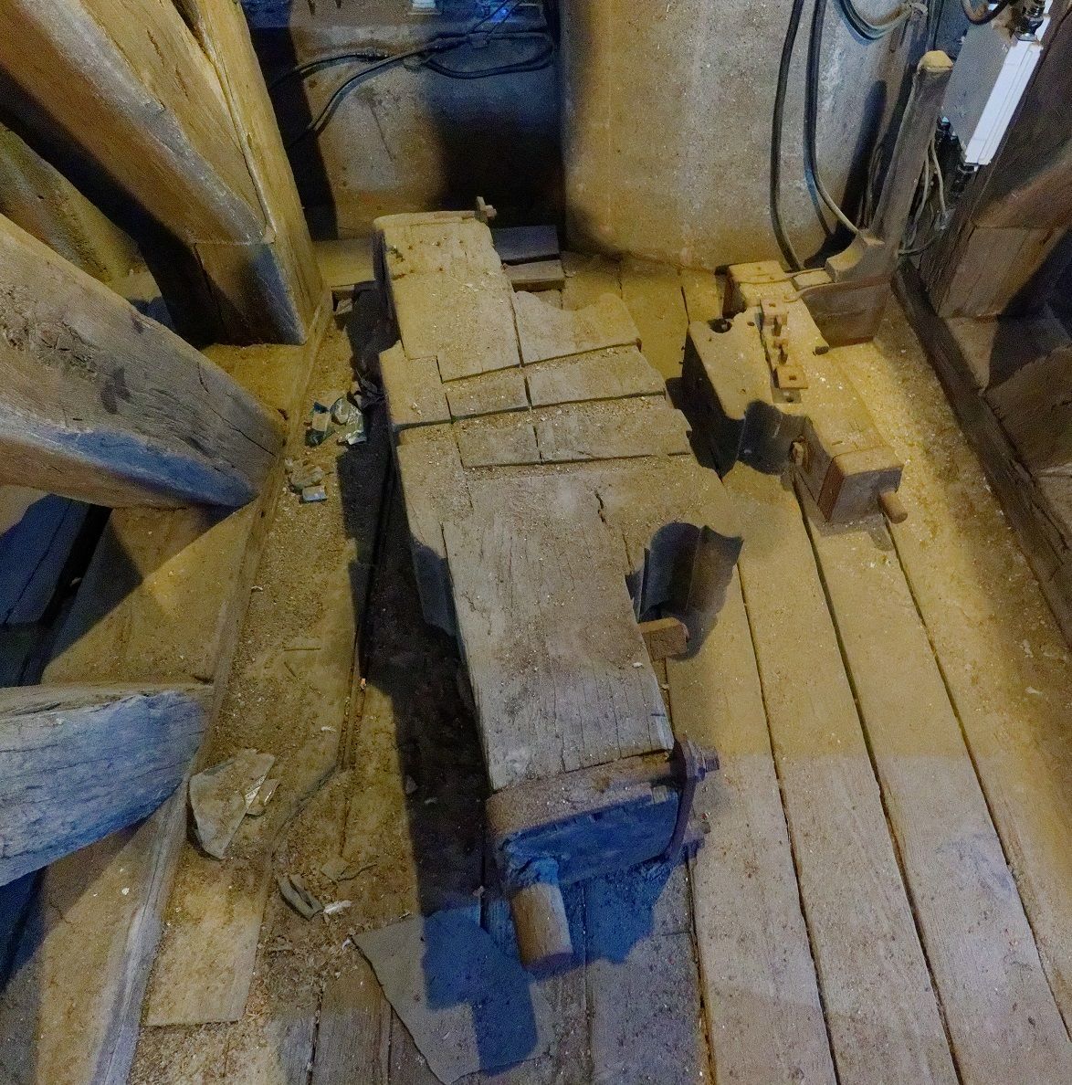 ungenutzte Holzjoche im Südturm der Peterskirche Görlitz