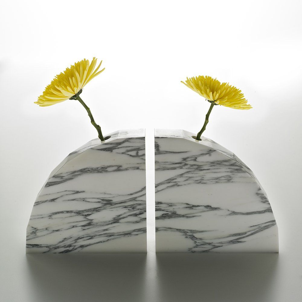 The Caulis 90 Vase Arabascato Marble