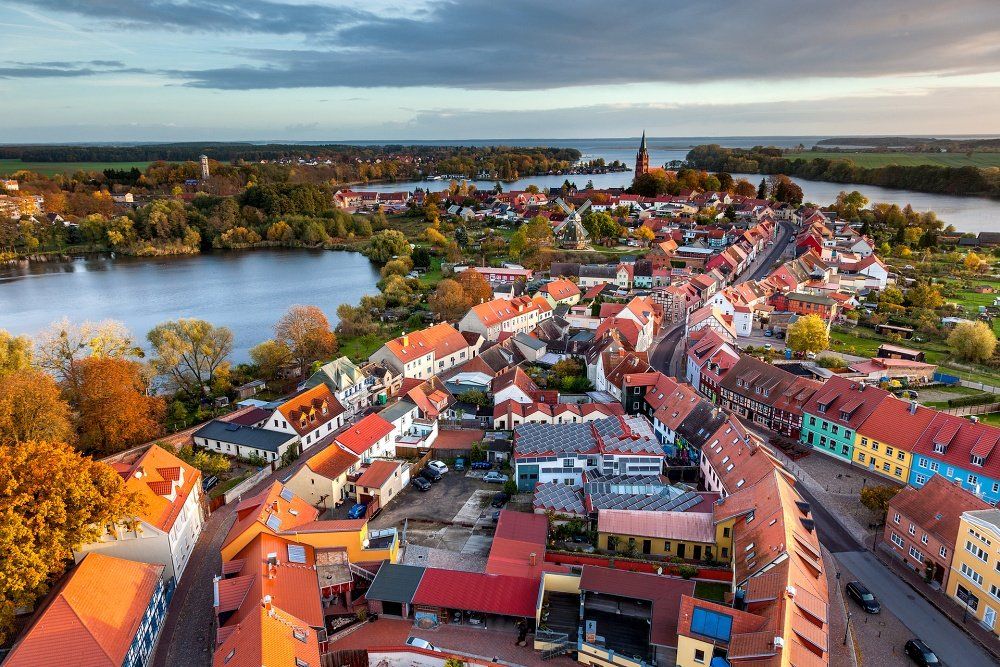 Röbel von oben Ferienwohnungen Horn