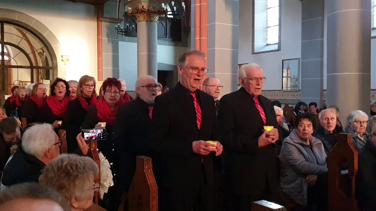 Einzug Kirchenchor Adventskonzert 2025