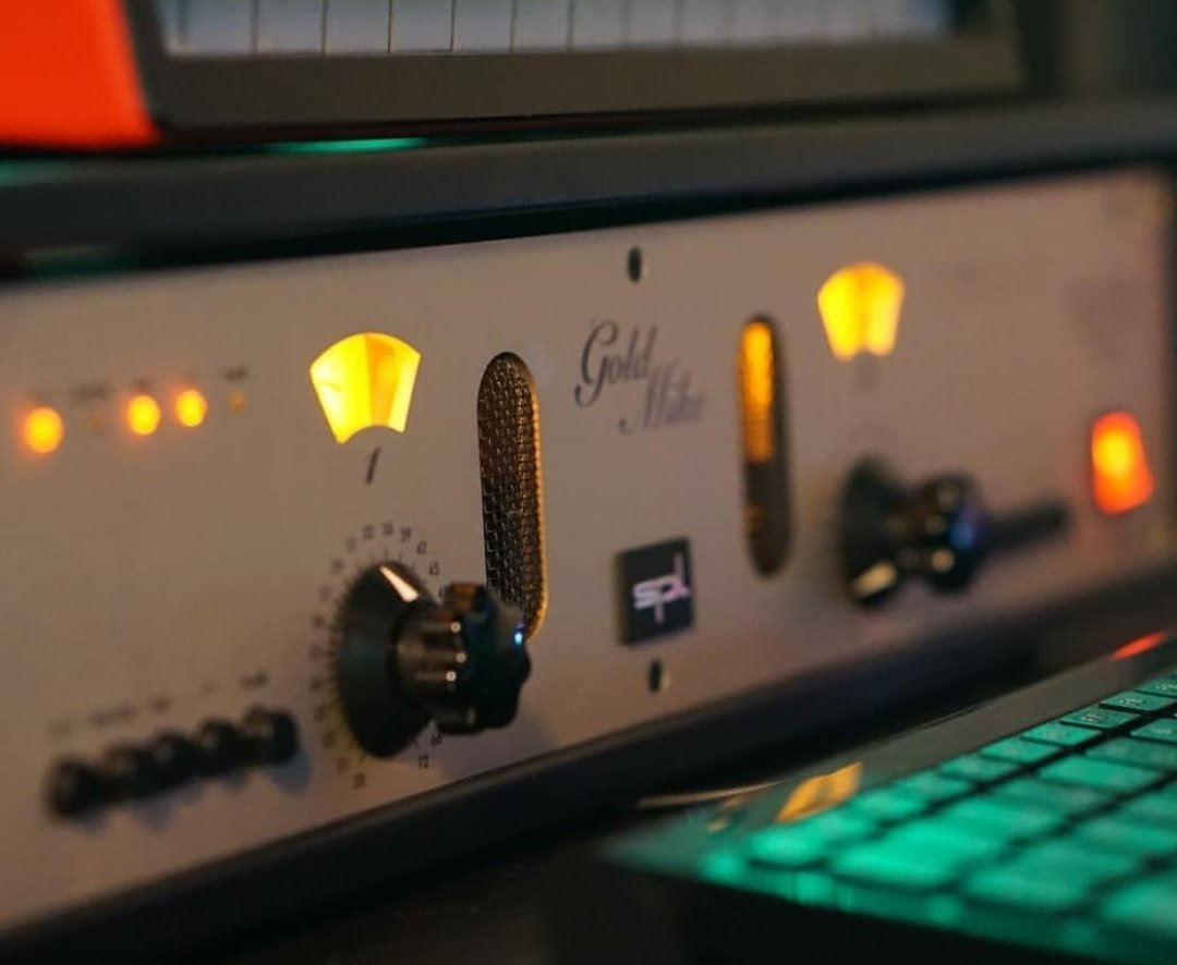 SPL GOLDMIKE 9844 que se utiliza en el estudio de grabación