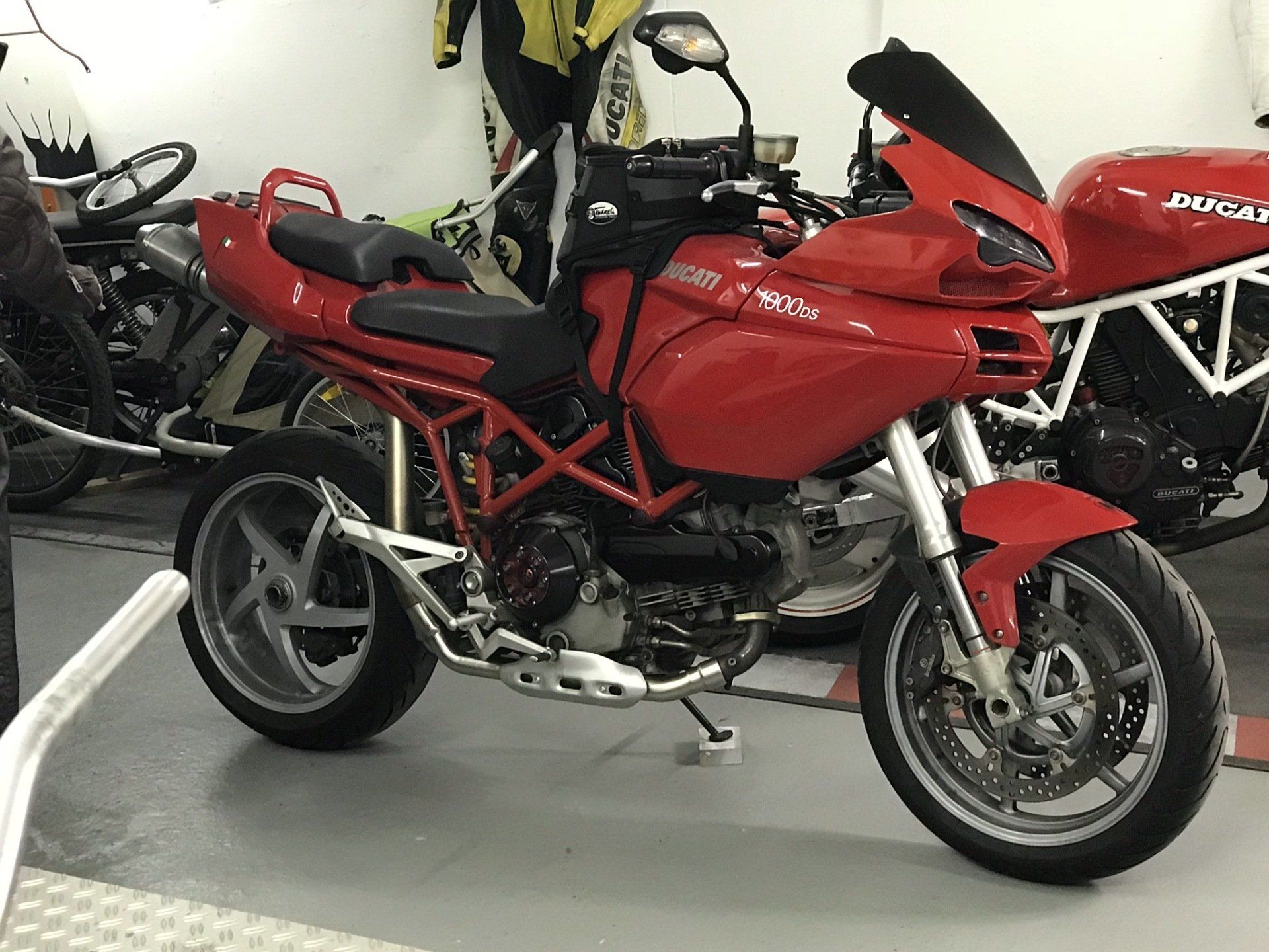 DUCATI Multistrada 1000 DS CUSTOM Motopola
