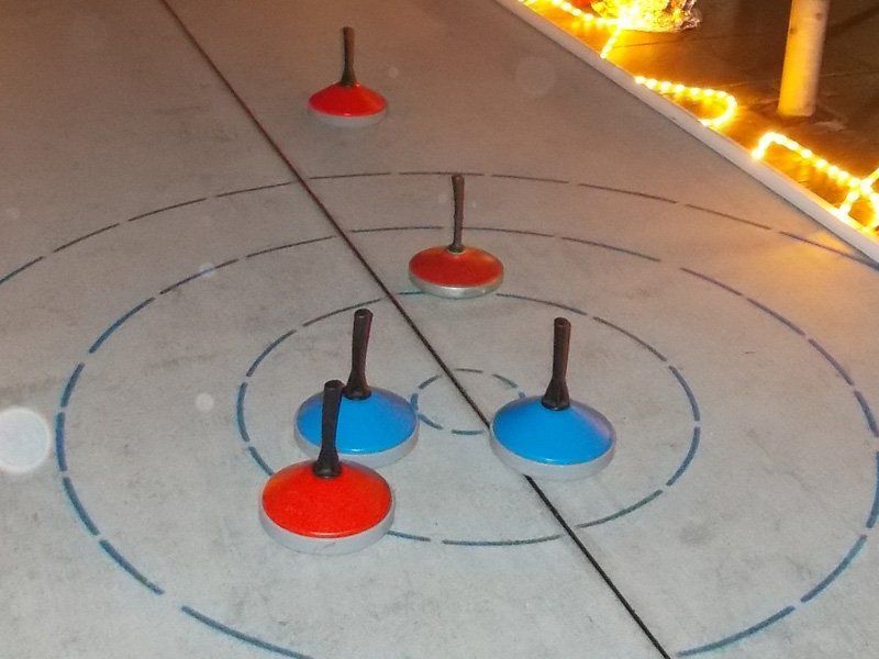 Indoor Eisstockbahn mit Team-Events.Berlin