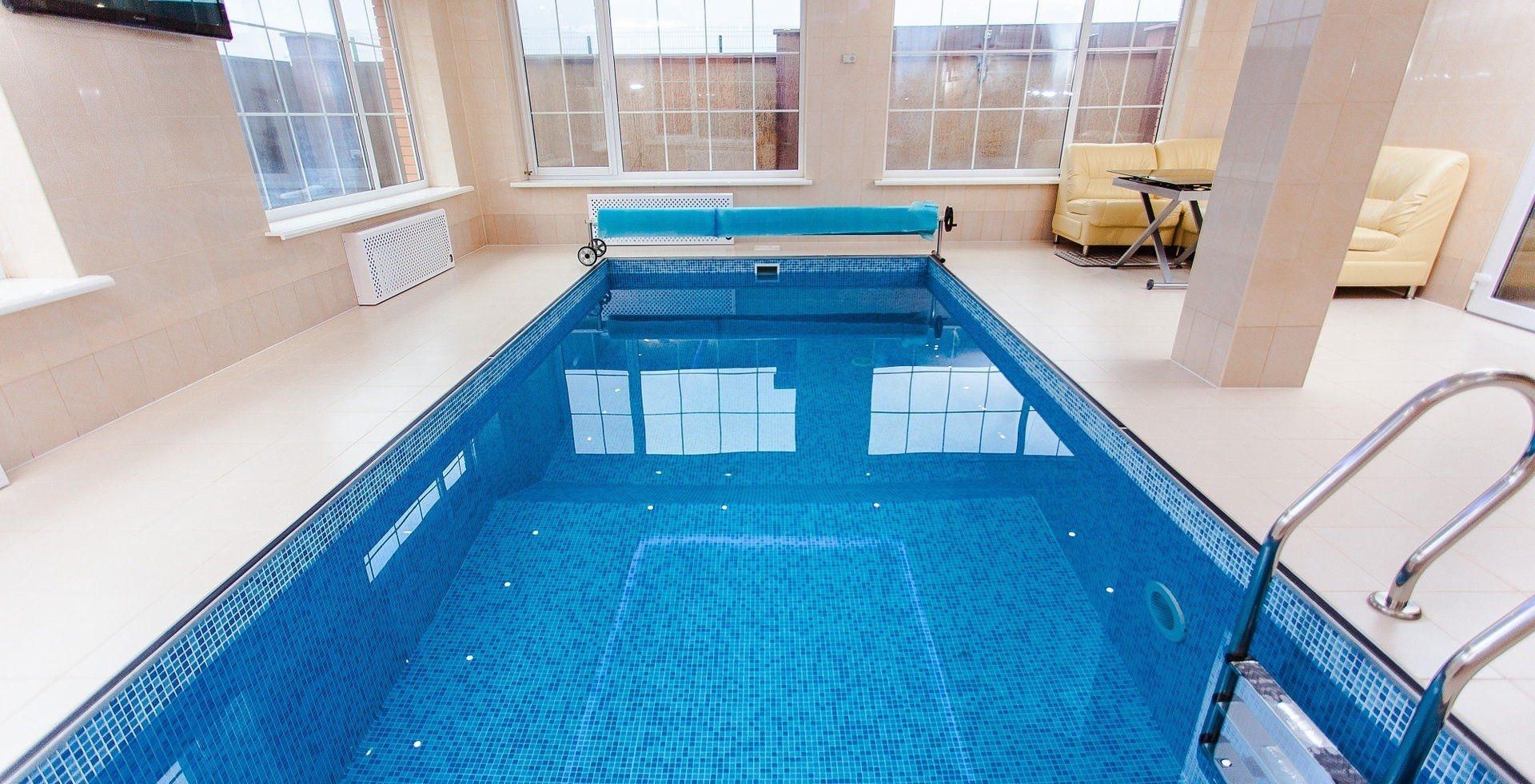 Fliesenleger für Wellnessbereiche, Bäder, Schwimmbäder und Swimmingpools