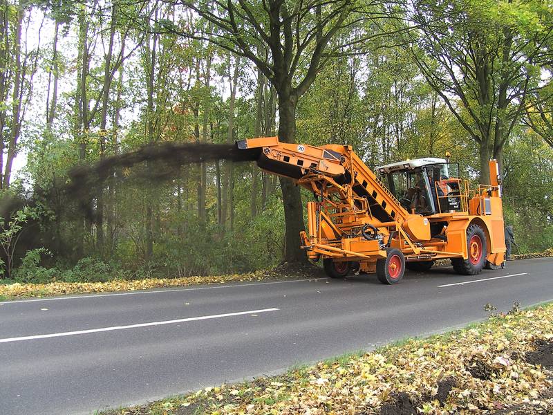 Klaas Kommunale Technik - Fräsarbeiten im Frühjahr