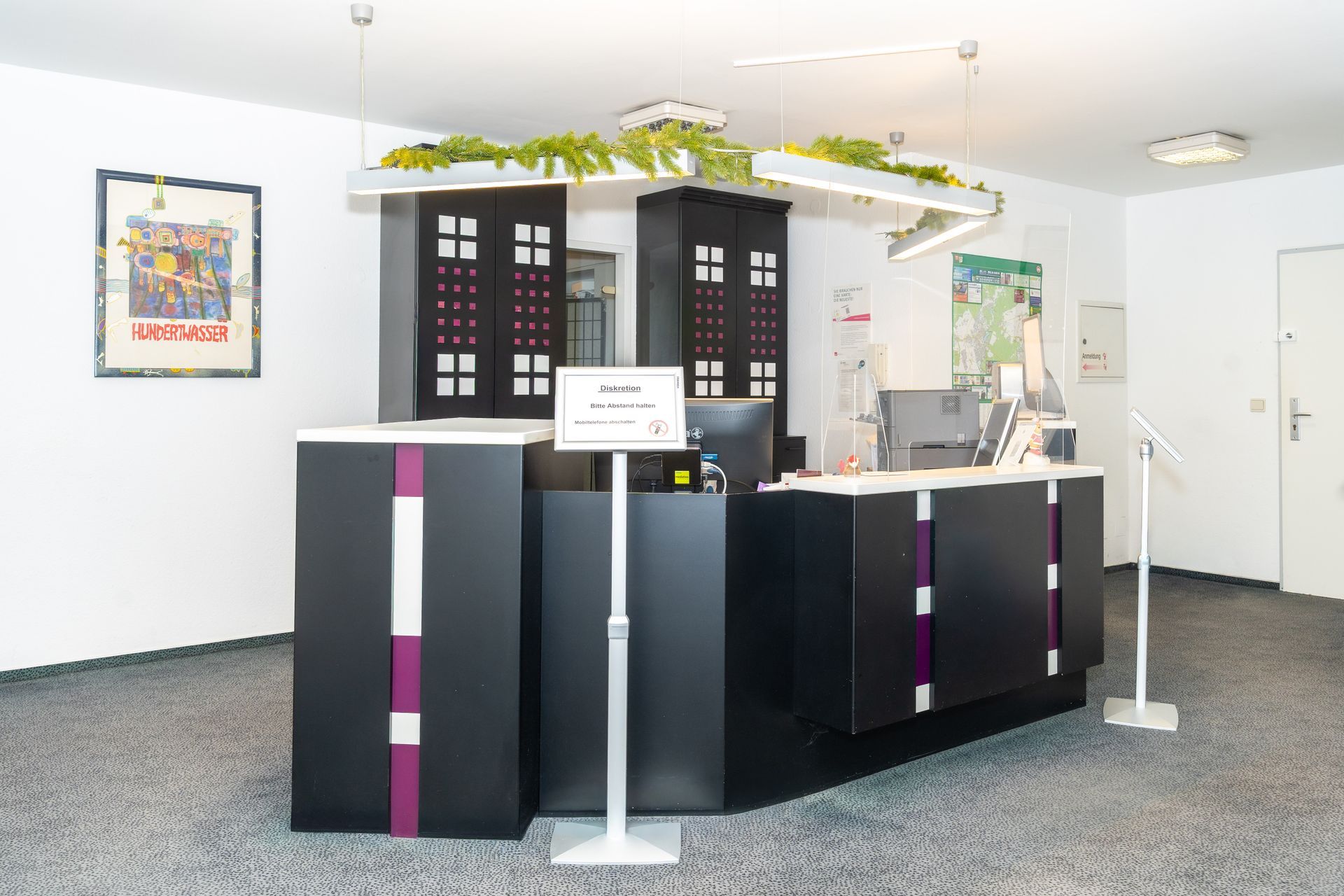 Empfangsbereich der Hausarztpraxis Dr. Krstic