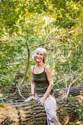 Yoga Dance mit Beate Cuson