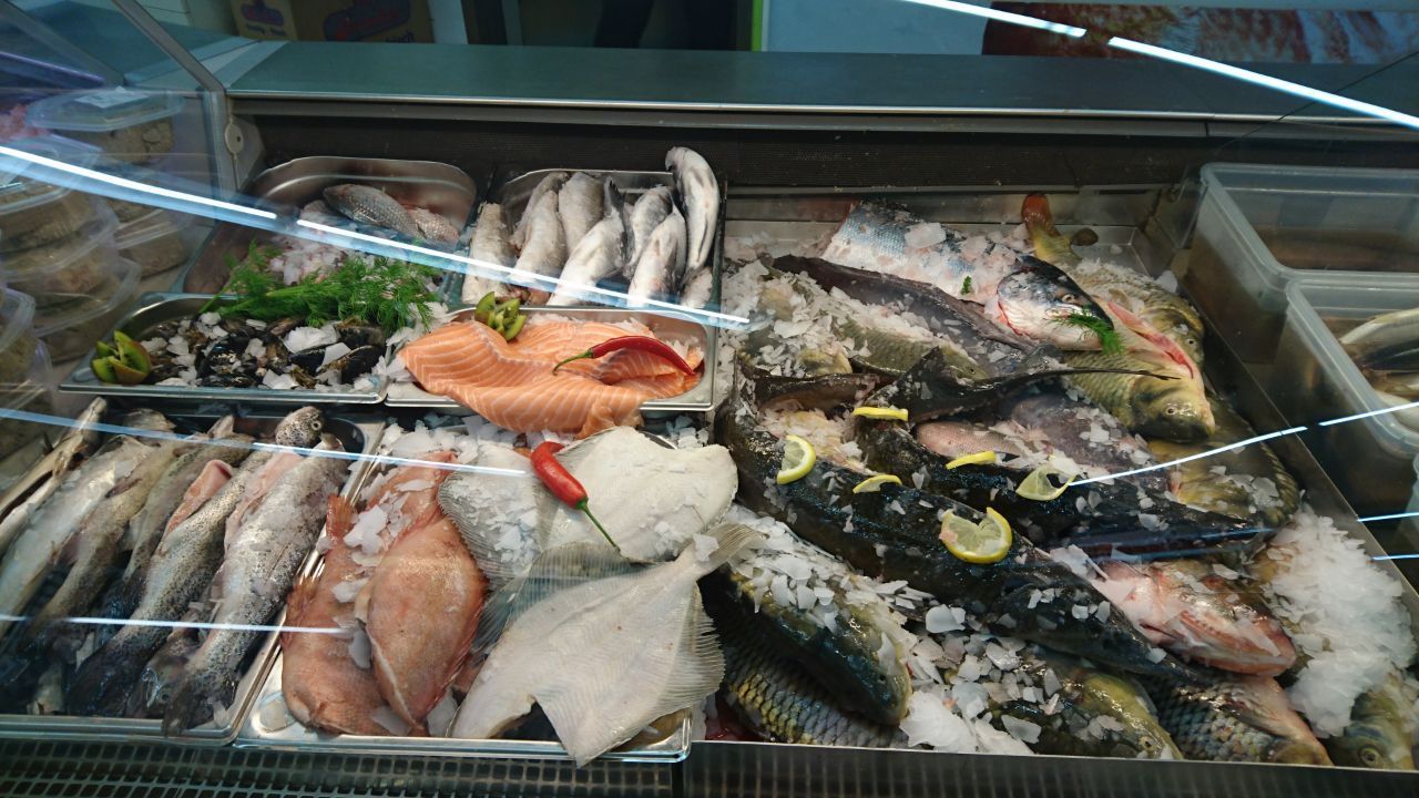 FRISCHER FISCH UND FISCHDELIKATESSEN